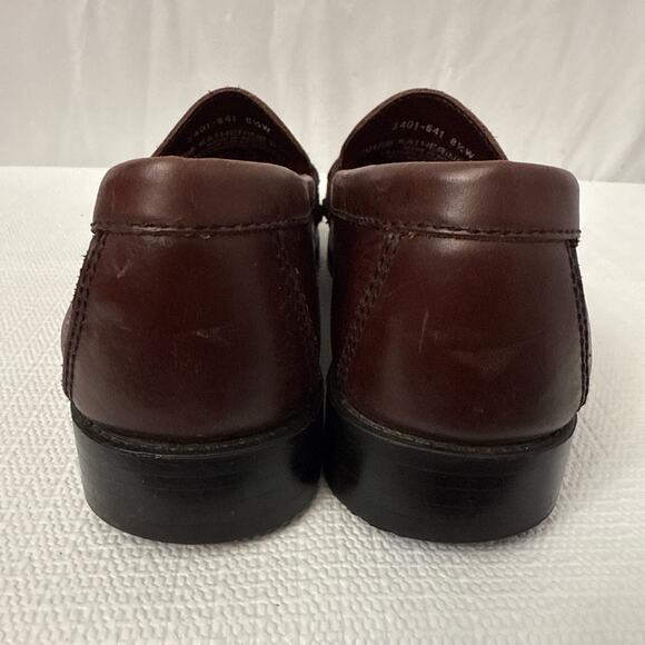 G.H. Bass & Co. Brown Leather Loafers - Picture 3 of 9